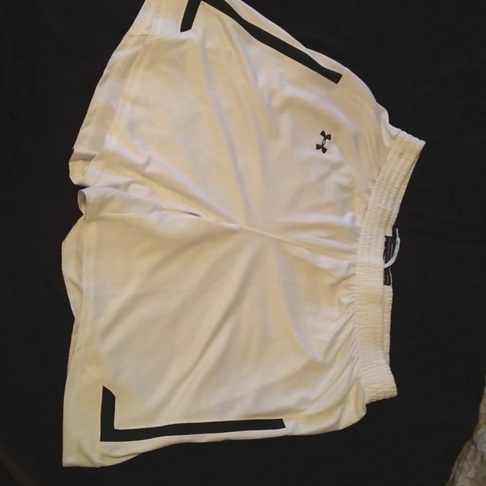 Under Armor shorts Authentic 3x White   green  New
